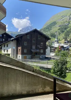 Ein allgemeiner Bergblick oder ein Berglick von der Ferienwohnung aus