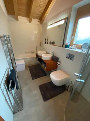 Ein Badezimmer in der Unterkunft Chalet Conthey