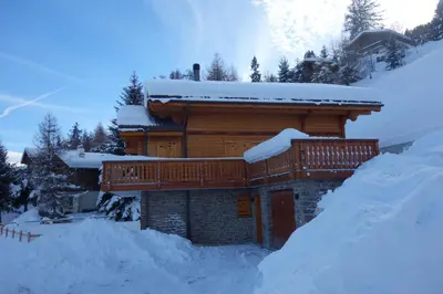 Croix Noires FABULOUS & LUXURY chalet 11 pers by Alpvision Résidences im Winter