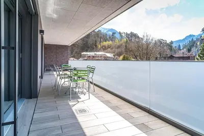 Ein allgemeiner Bergblick oder ein Berglick von der Ferienwohnung aus