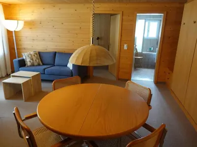 Ein Sitzbereich in der Unterkunft Apartment Kronenplatz 6 # 2 by Interhome