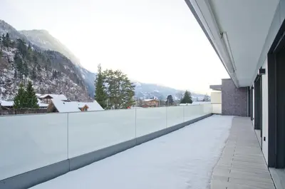 Ein allgemeiner Bergblick oder ein Berglick von der Ferienwohnung aus
