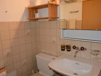 Ein Badezimmer in der Unterkunft Apartment Simmental by Interhome