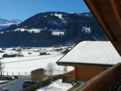 Ein allgemeiner Bergblick oder ein Berglick von der Ferienwohnung aus