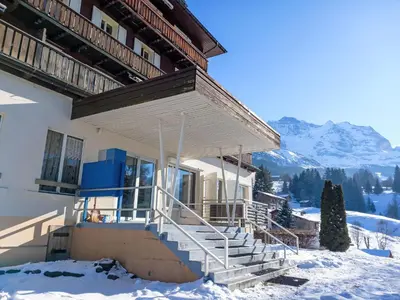 Ein allgemeiner Bergblick oder ein Berglick von der Ferienwohnung aus