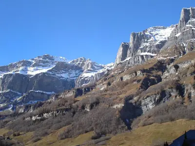 Ein allgemeiner Bergblick oder ein Berglick von der Ferienwohnung aus