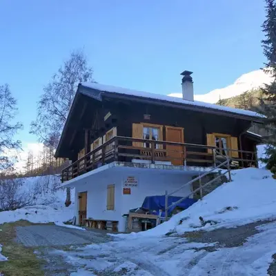 Chalet Coquelicot by Interhome