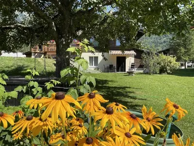 Ein Garten an der Unterkunft Apartment Sweda EG Süd by Interhome
