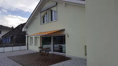 Das Gebäude in dem sich die Ferienwohnung befindet
