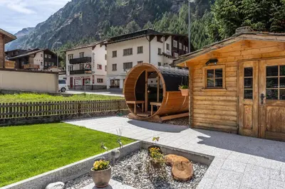 Ein allgemeiner Bergblick oder ein Berglick von der Ferienwohnung aus