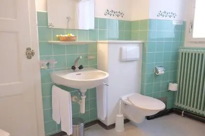 Ein Badezimmer in der Unterkunft Guest Rooms with a great view at Residence Brunner