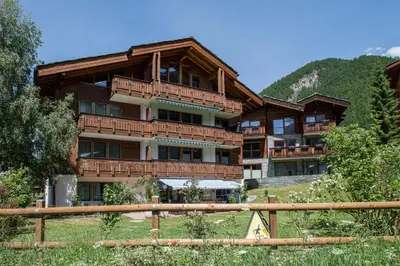 Ein allgemeiner Bergblick oder ein Berglick von der Ferienwohnung aus