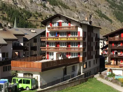 Ein allgemeiner Bergblick oder ein Berglick von des Hotels aus