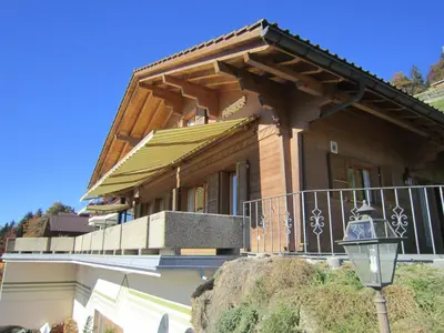 Das Gebäude in dem sich das Chalet befindet