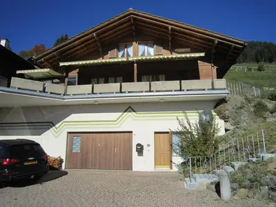 Das Gebäude in dem sich das Chalet befindet