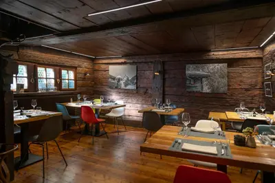 Ein Sitzbereich in der Unterkunft Motel-Restaurant 13 Etoiles