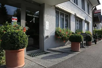 Das Gebäude in dem sich das Hotel befindet