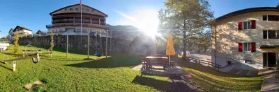 Ein Garten an der Unterkunft Hotel Sörenberg