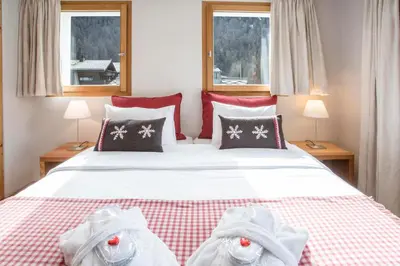 Ein Bett oder Betten in einem Zimmer der Unterkunft Sonnmatten Boutique Hotel & Apartments Zermatt