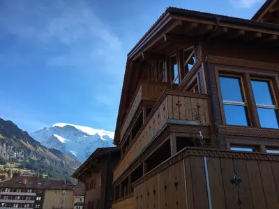 Ein allgemeiner Bergblick oder ein Berglick von der Ferienwohnung aus