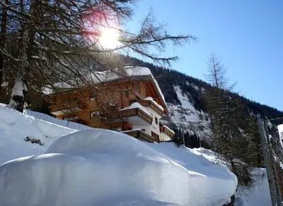 Haus Adora im Winter
