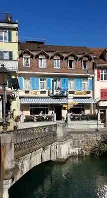 Das Gebäude in dem sich das Hotel befindet