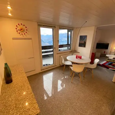Crans-Montana Stunning Southview Flat