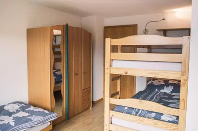Ein Etagenbett oder Etagenbetten in einem Zimmer der Unterkunft Ferienwohnung Ichtys