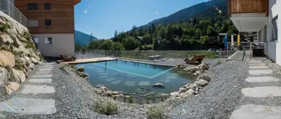 Der Swimmingpool an oder in der Nähe von Zer Milachra