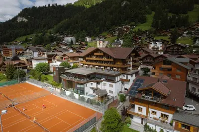 Tennis und/oder Squash in der Unterkunft Adler Adelboden oder in der Nähe