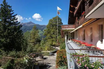 Ein allgemeiner Bergblick oder ein Berglick von des Hostels aus