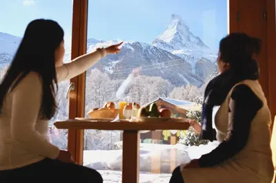 Ein allgemeiner Bergblick oder ein Berglick von des Hotels aus