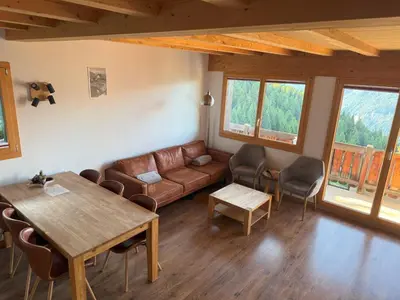 Ein Sitzbereich in der Unterkunft Wakatipu-Lodge