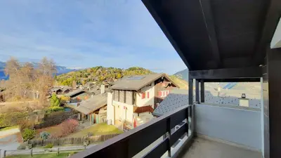 Ein Balkon oder eine Terrasse in der Unterkunft Charmant appartement au coeur de Vercorin