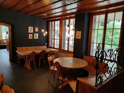 Ein Sitzbereich in der Unterkunft Hotel Restaurant Jungfrau