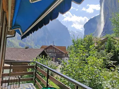 Ein allgemeiner Bergblick oder ein Berglick von des Hotels aus