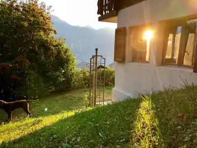Ein allgemeiner Bergblick oder ein Berglick von der Ferienwohnung aus
