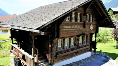 Das Gebäude in dem sich das Bed & Breakfast befindet