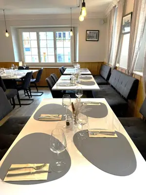 Ein Sitzbereich in der Unterkunft Auberge de l’Union