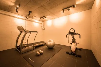 Das Fitnesscenter und/oder die Fitnesseinrichtungen in der Unterkunft Dependance West
