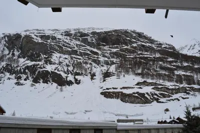 Ein allgemeiner Bergblick oder ein Berglick von der Ferienwohnung aus
