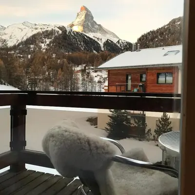 Ein allgemeiner Bergblick oder ein Berglick von der Ferienwohnung aus