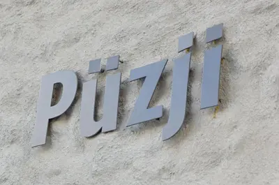 Ein Zertifikat, Auszeichnung, Logo oder anderes Dokument, das in der Unterkunft Ferienwohnung Chalet Püzji ausgestellt ist