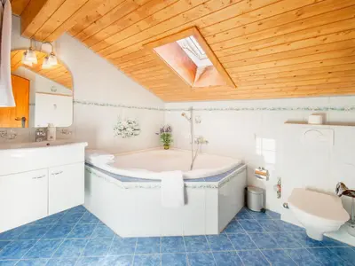 Ein Badezimmer in der Unterkunft Haus Armina