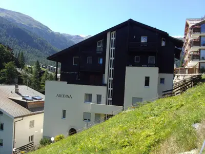 Ein allgemeiner Bergblick oder ein Berglick von der Ferienwohnung aus