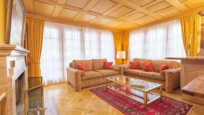 Ein Sitzbereich in der Unterkunft Chalet Kisseye by Zermatt Premium Apartments