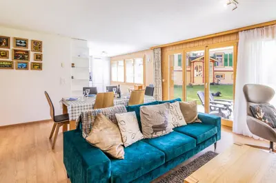 Ein Sitzbereich in der Unterkunft Chalet Aquila 2