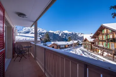 Ein allgemeiner Bergblick oder ein Berglick von der Ferienwohnung aus