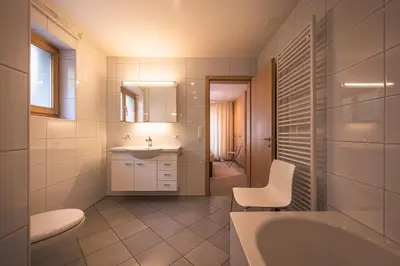 Ein Badezimmer in der Unterkunft Chalet Bella Vista 4