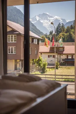 Ein allgemeiner Bergblick oder ein Berglick von der Ferienwohnung aus
